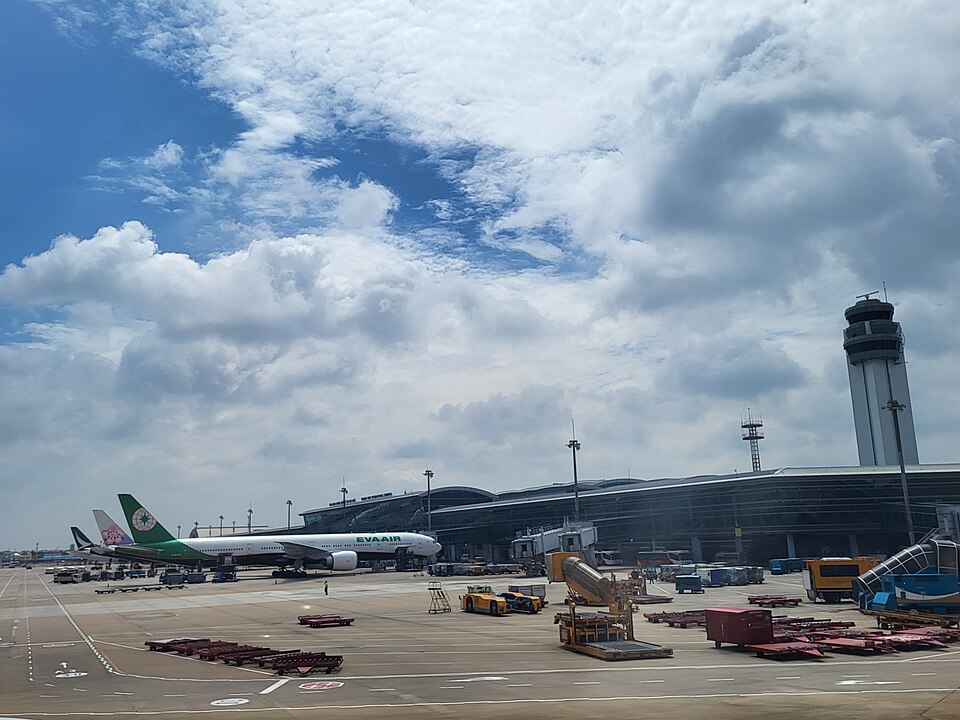 Nhà ga quốc tế sân bay Tân Sơn Nhất